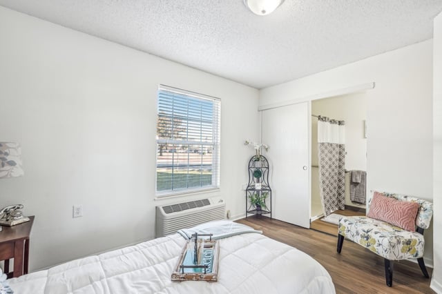 32-web-or-mls-SW 89th St-025