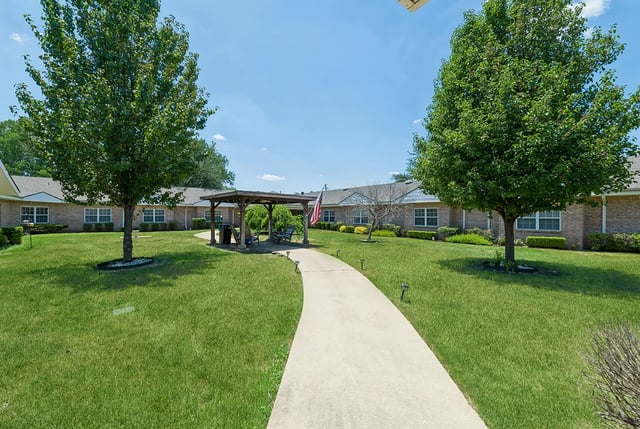 3_Courtyard-Jun-19-2023-08-06-03-8568-AM