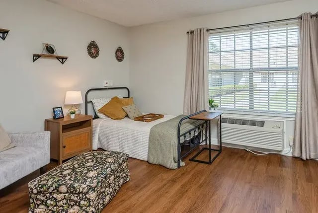 8_Bedroom-1