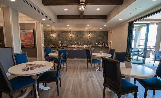 Bistro-2_La-Marea-Senior-Living