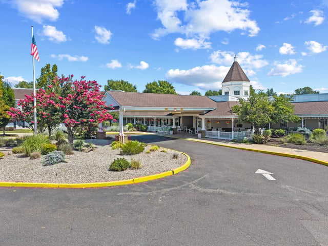 Commercial__Drone_93_Manalapan_Avenue_010