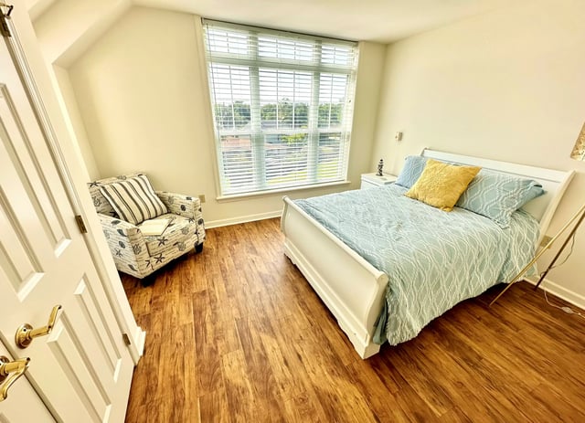 Model-Apt-Bedroom