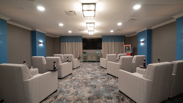Multimedia-lounge-and-theater_La-Marea-Senior-Living