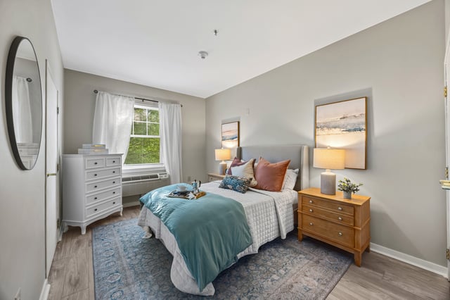 One Bedroom apartment home 7